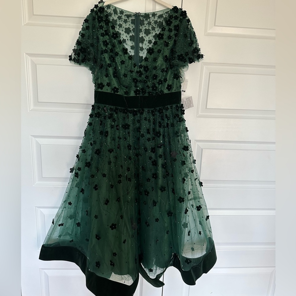 Mac Duggal Floral Embellished Butterfly Sleeve Velvet Hem Midi Dress- NWT‎ - Picture 8 of 9